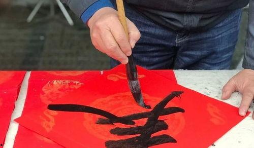 吃瓜群众对联下联,瓜田李下话人生