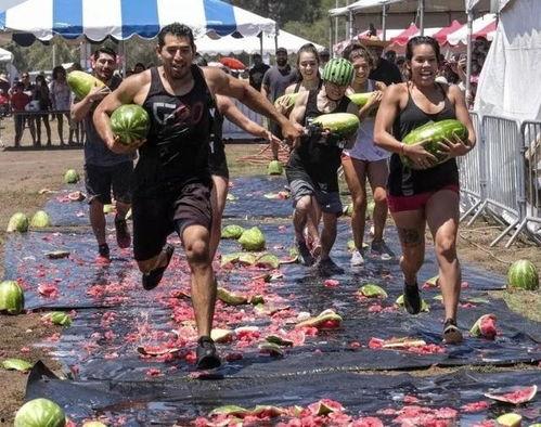 大型盛装吃瓜群众现场视频,一场视觉盛宴的狂欢